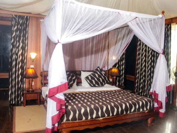 AA Lodge Room (44)