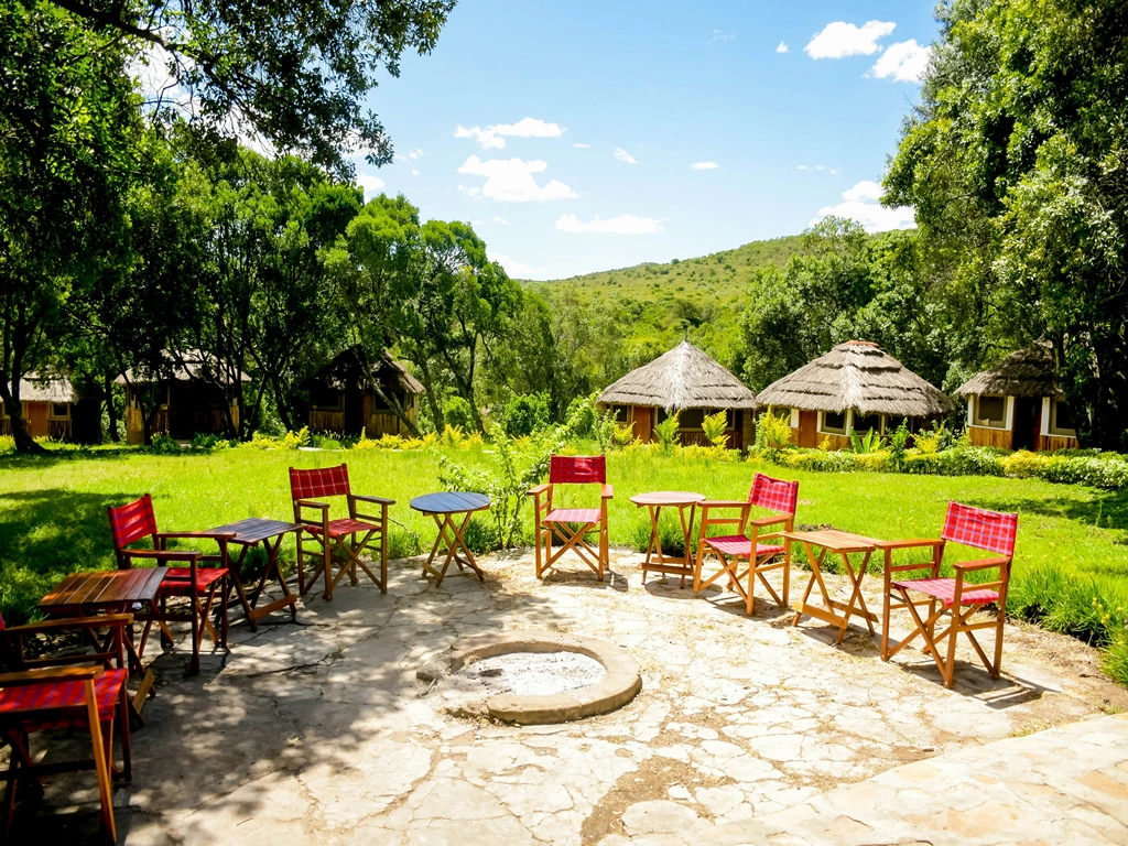 Giraffe Mara Camp