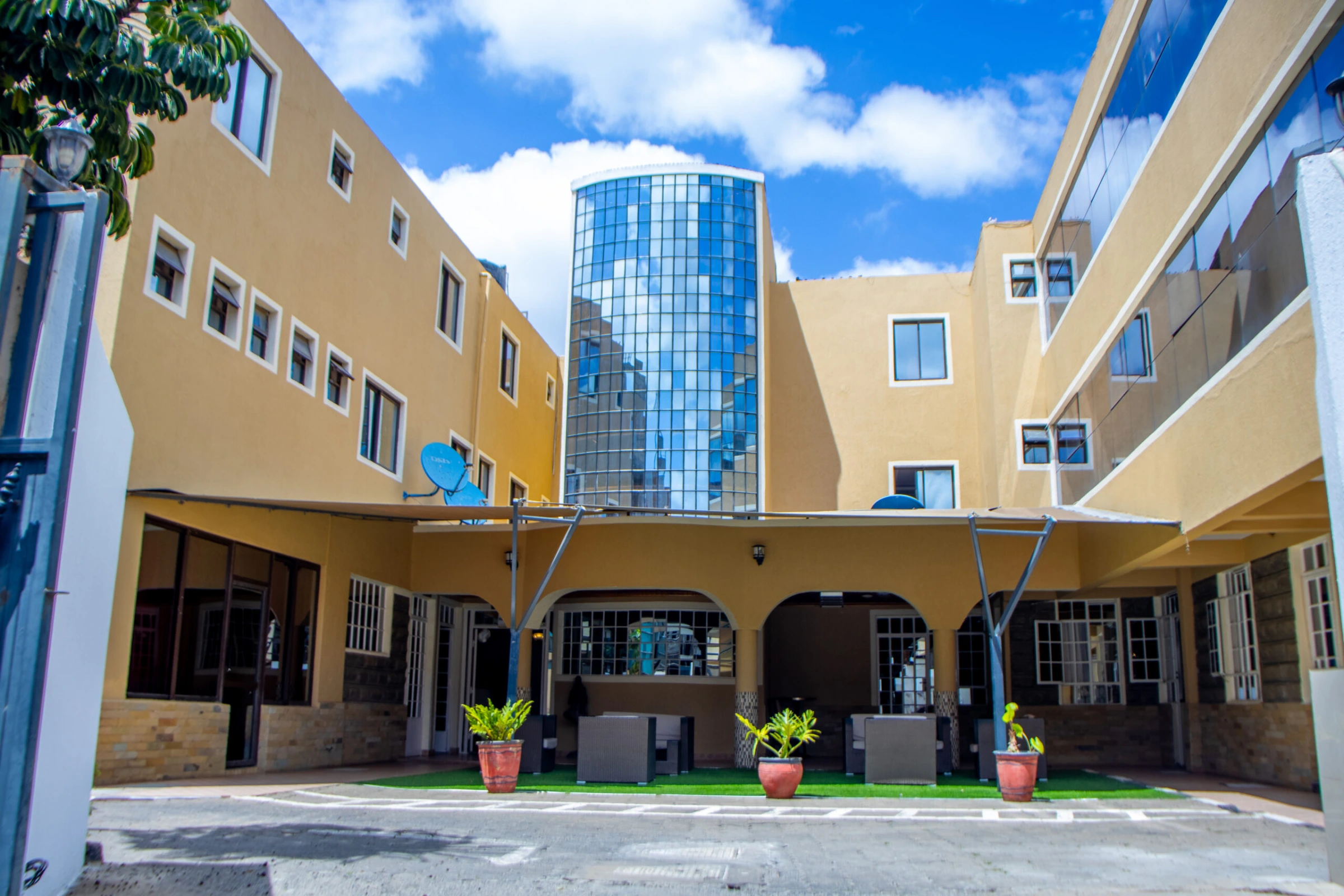 Gallery – Mara Frontier Hotel