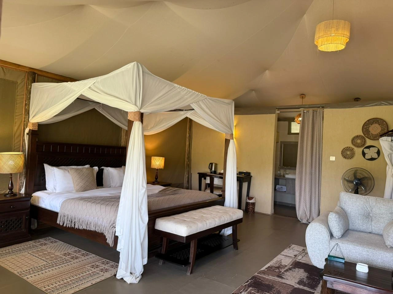 Deluxe Luxury Tent in Masai Mara | Mara Sweet Acacia Lodge