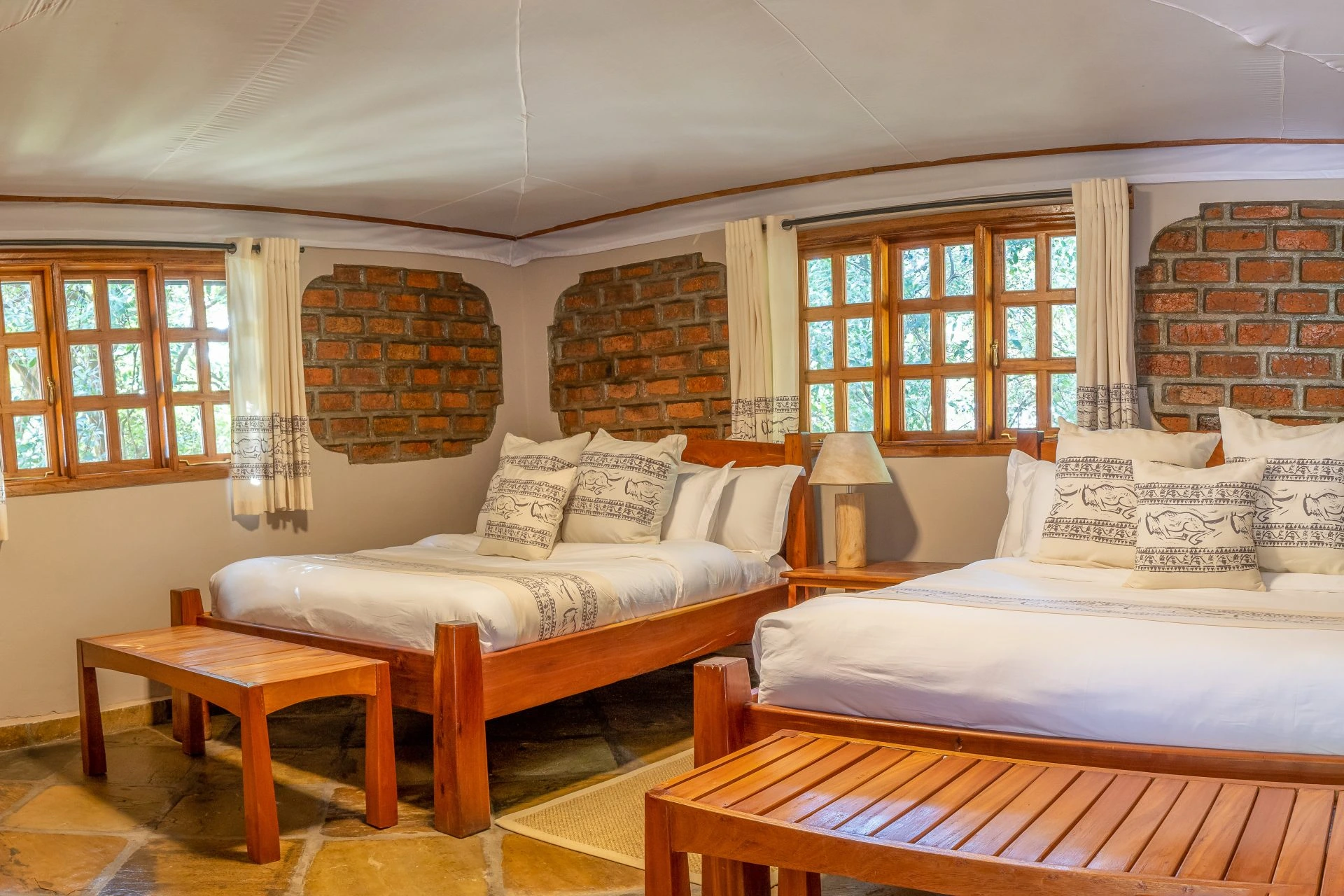 chalet-family-queen-room