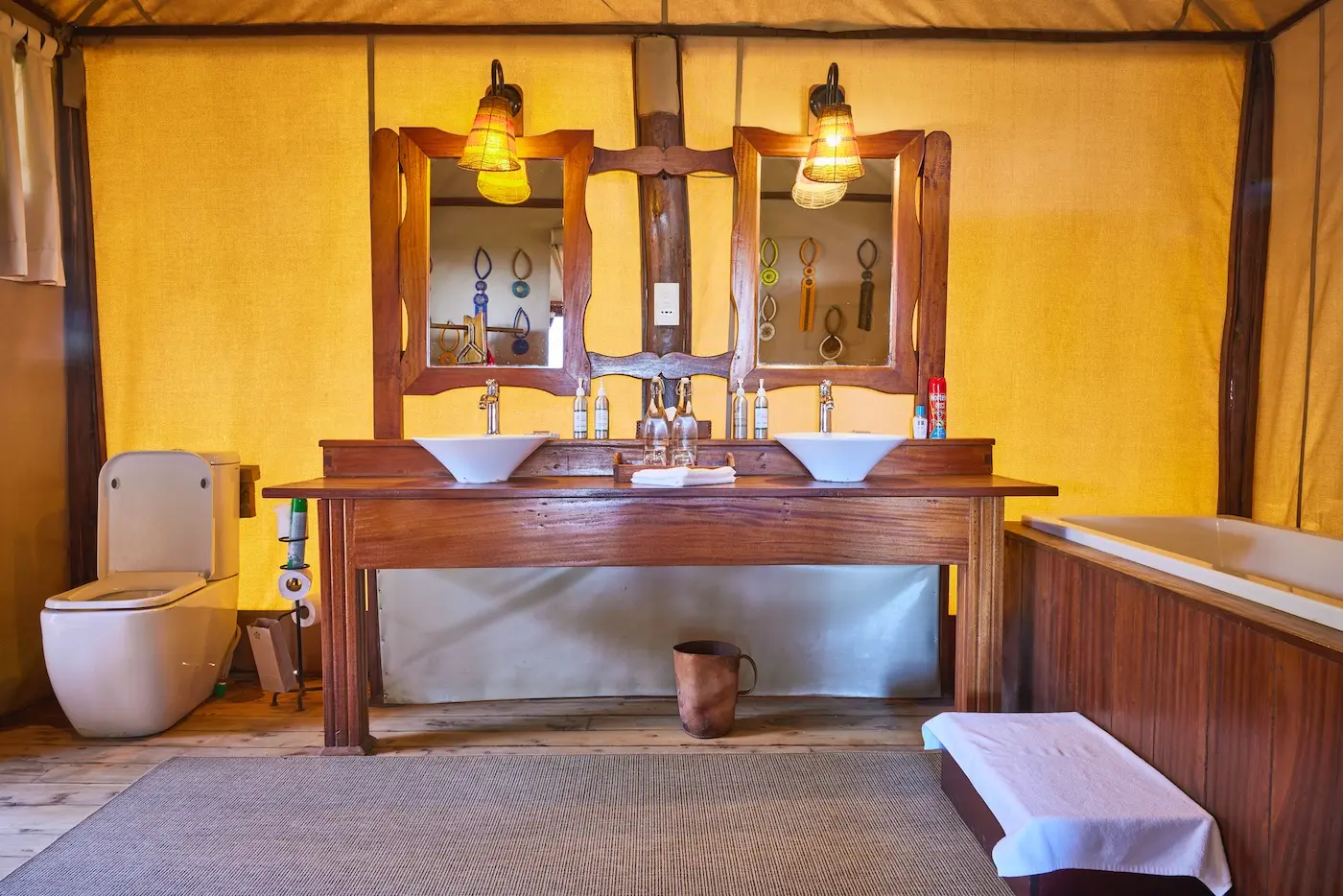 Deluxe Washroom
